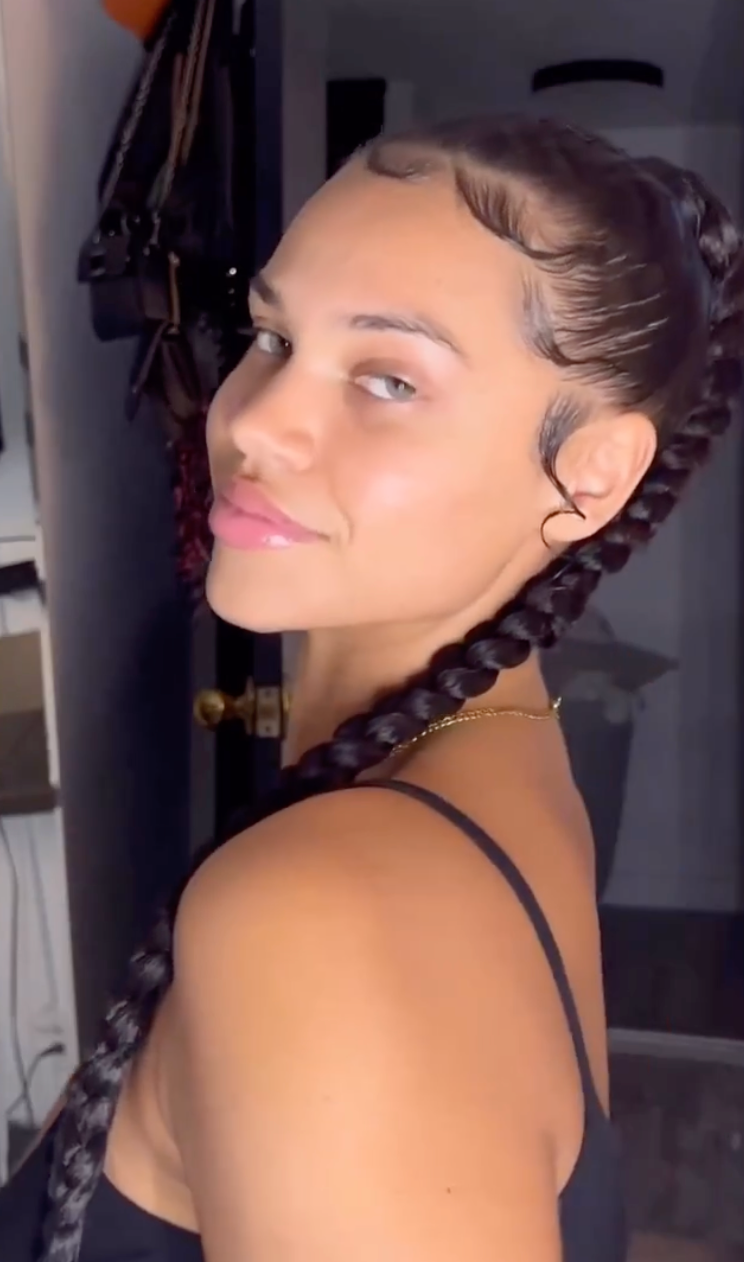 How To : Braid In Ponytail